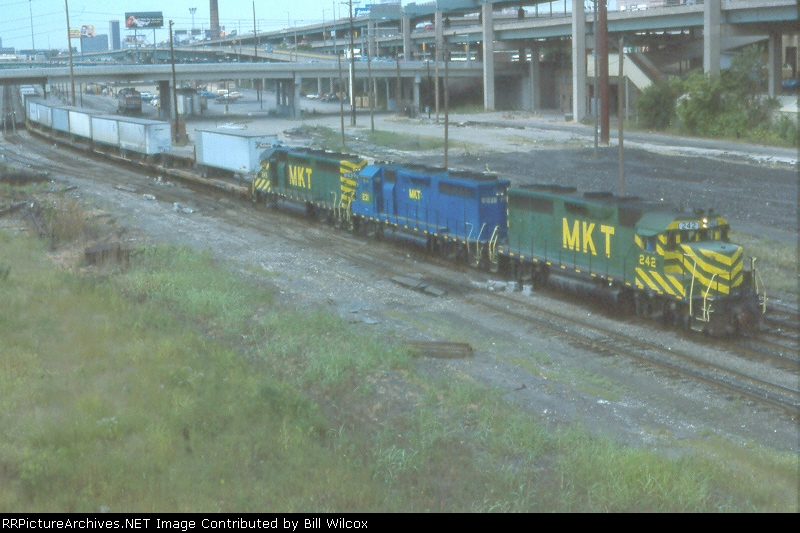 MKT train 102 with GP40's 242, 231 &amp; 245 seen from the Tucker Blvd. Bridge